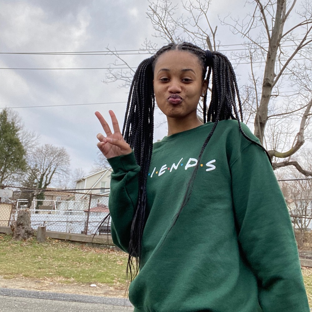 Meet your Posher, Nilsa